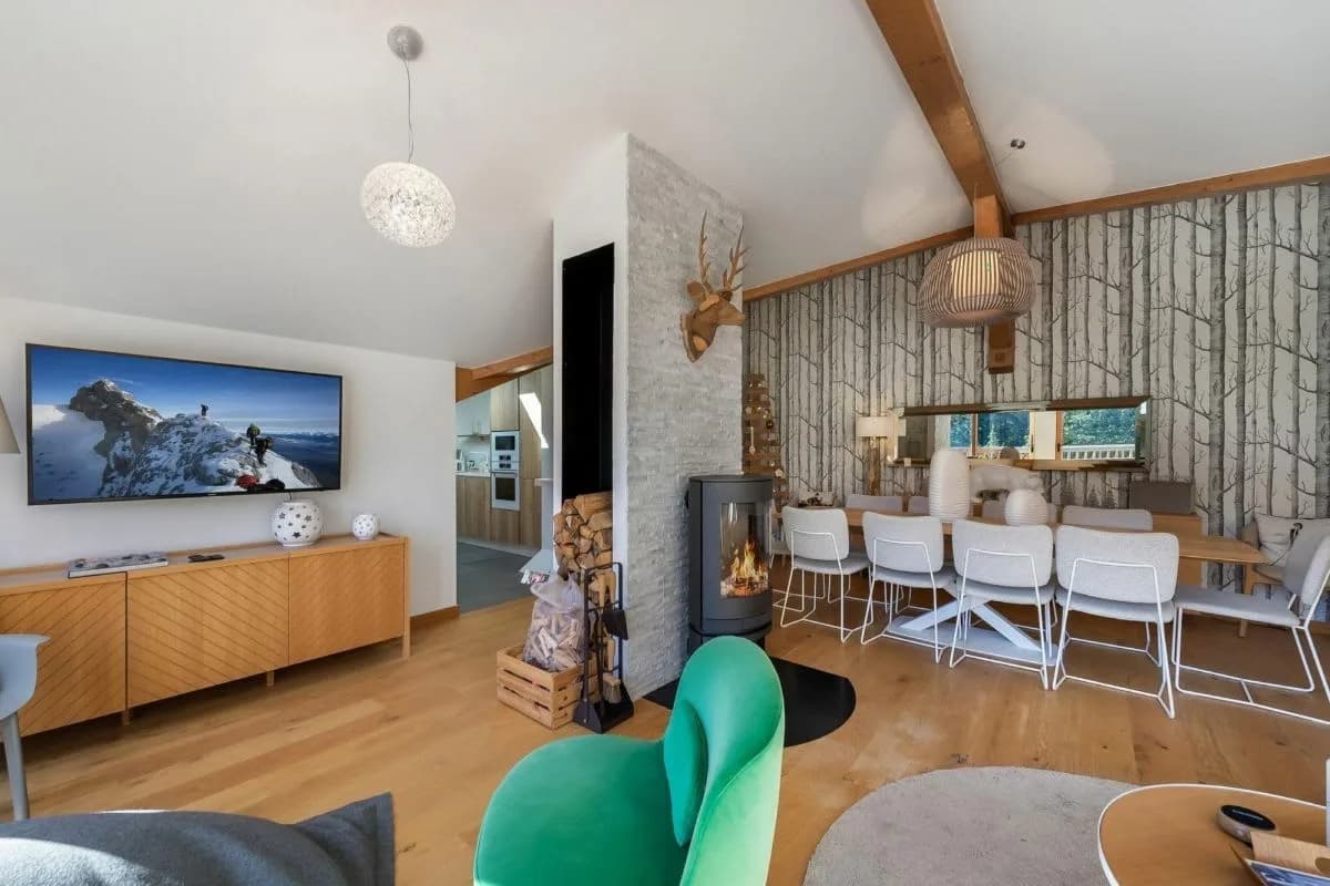 Spacious Alpine Apartment Perfect For Ten