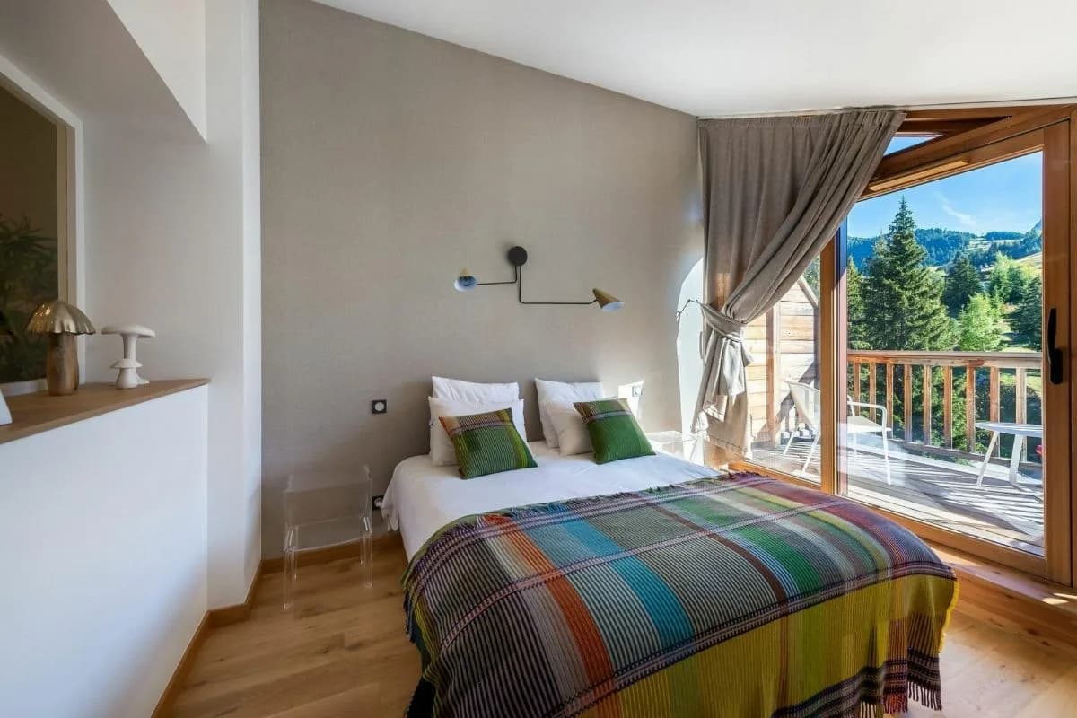 Spacious Alpine Apartment Perfect For Ten photo 3