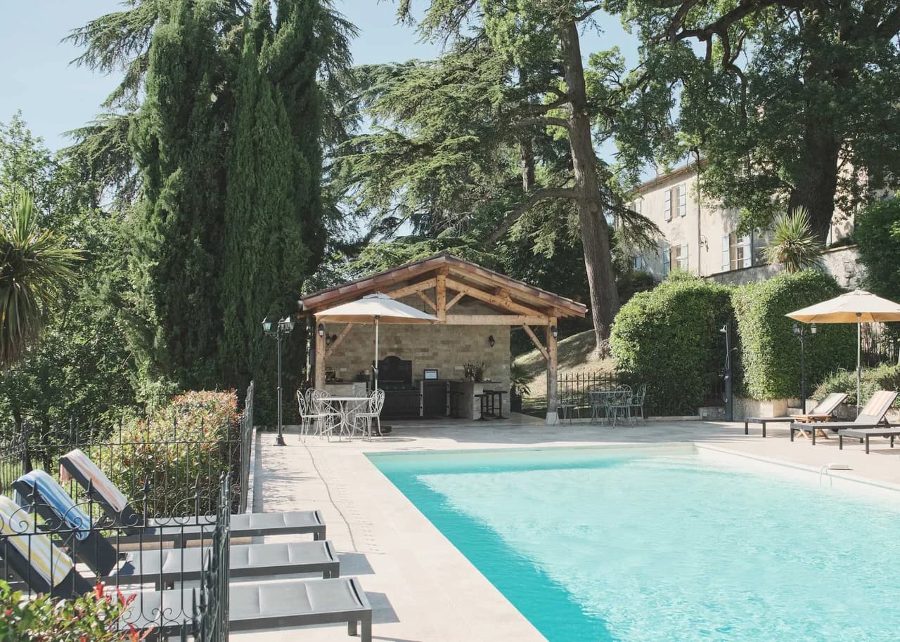 Grand Countryside Estate With Heated Pool photo 4