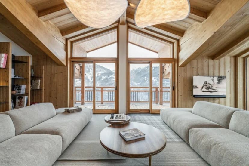 Stylish Four-Level Chalet With Fireplace