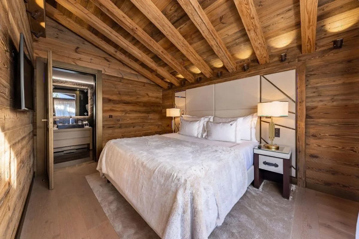 Modern Luxurious Chalet With Wellness Center photo 3