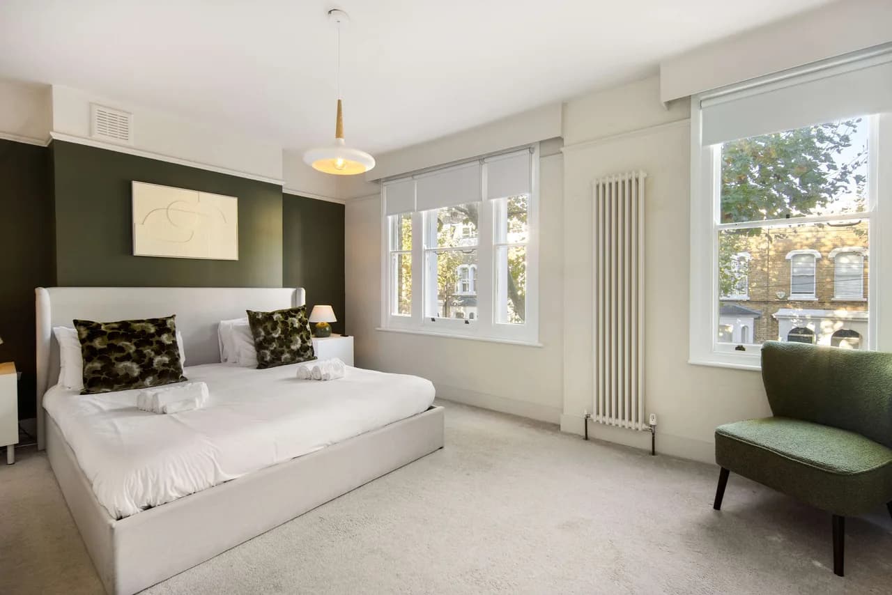Modern Four Bedroom Villa in Kennington, London photo 3