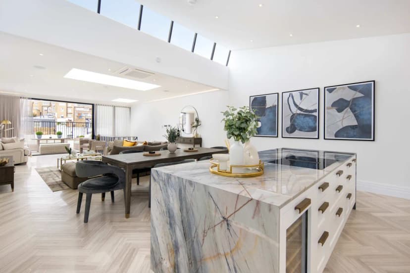 Elegant Duplex in South Kensington