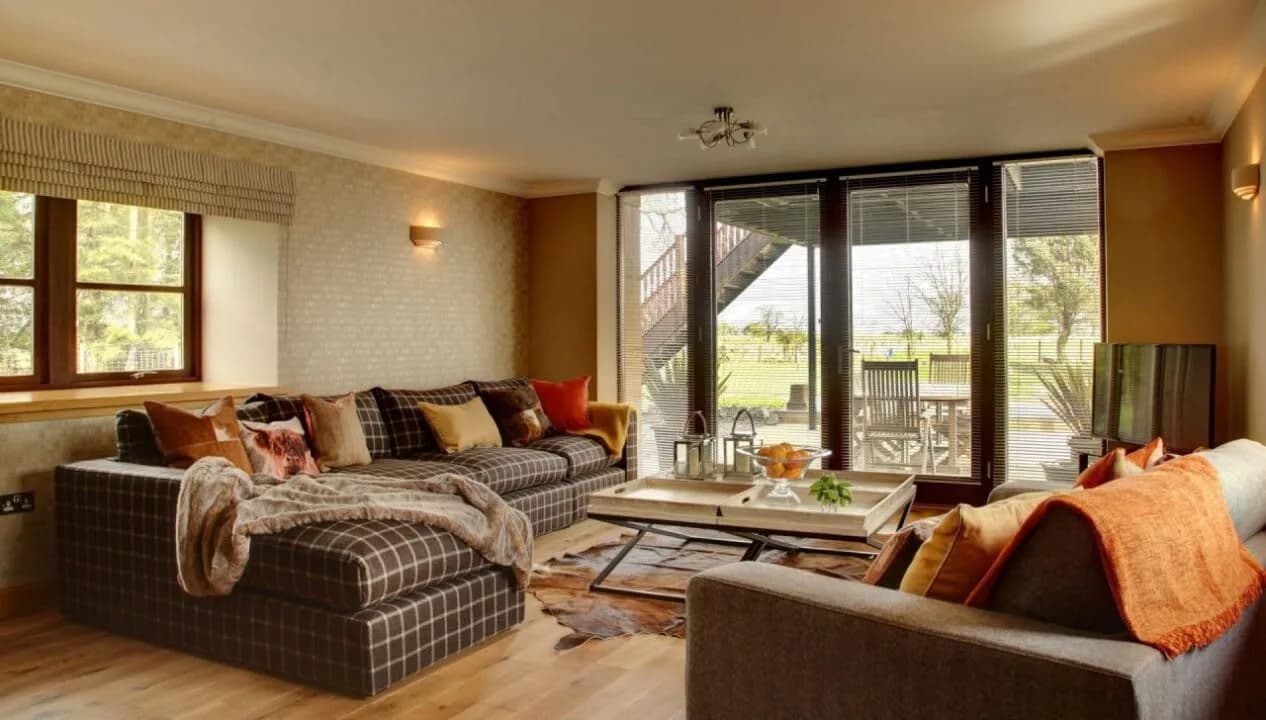 Stylish Countryside Escape With Hydro Spa