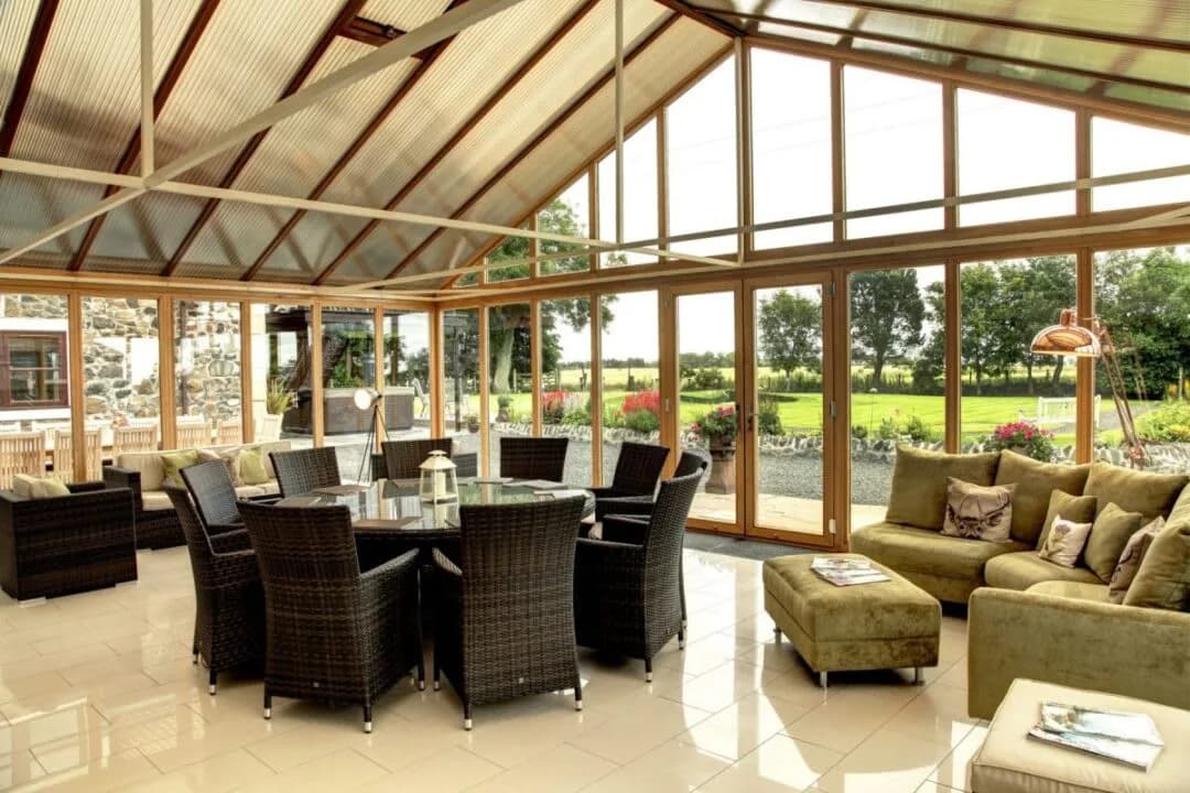 Stylish Countryside Escape With Hydro Spa photo 3