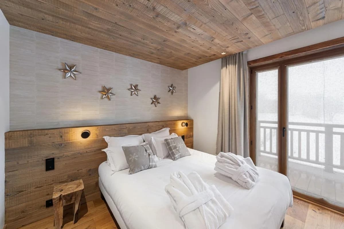 Courchevel Chalet With Pool And Sauna photo 3