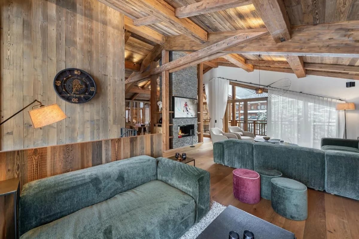 Courchevel Chalet With Pool And Sauna photo 4