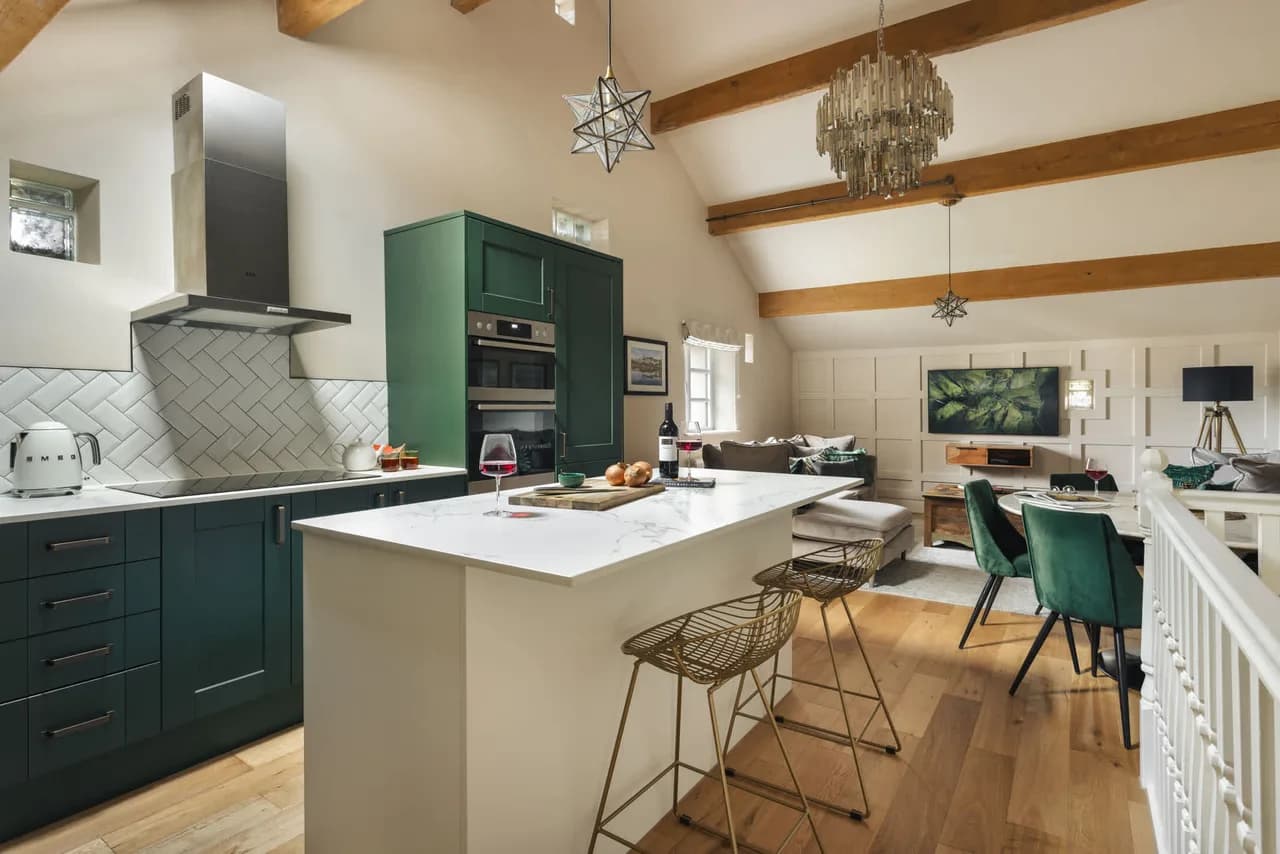 Cozy Two-Bedroom Barn in South Lakeland District photo 2