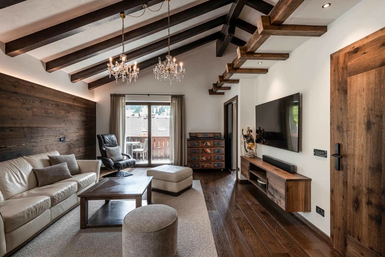 Modern Mountain Apartment With Elegant Features photo 2