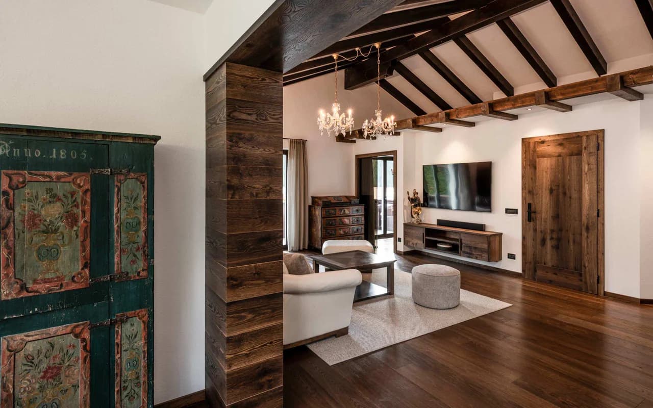 Modern Mountain Apartment With Elegant Features photo 4