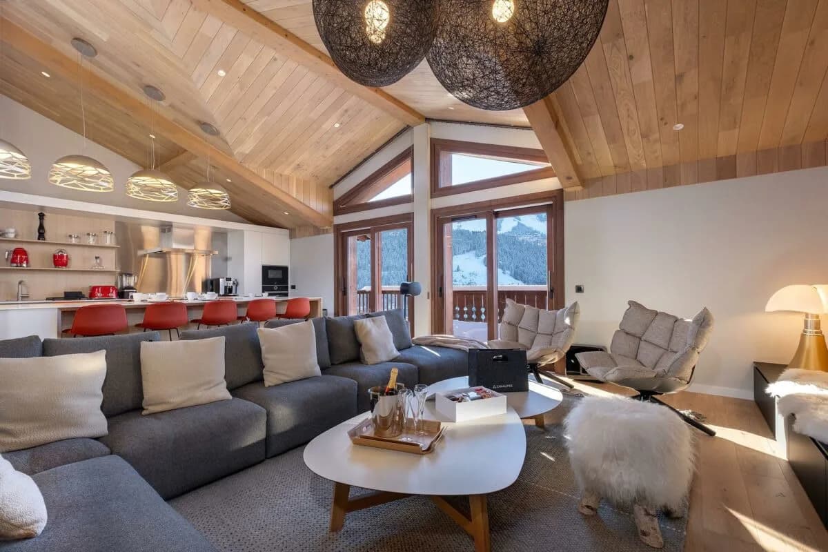 Luxury Stay With Panoramic Mountain Outlook photo 5
