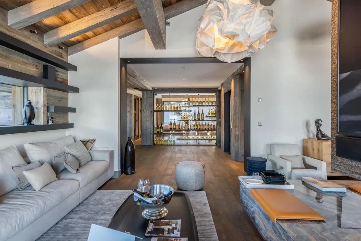 Ultra-Spacious Alpine Home With Wellness Spaces photo 2