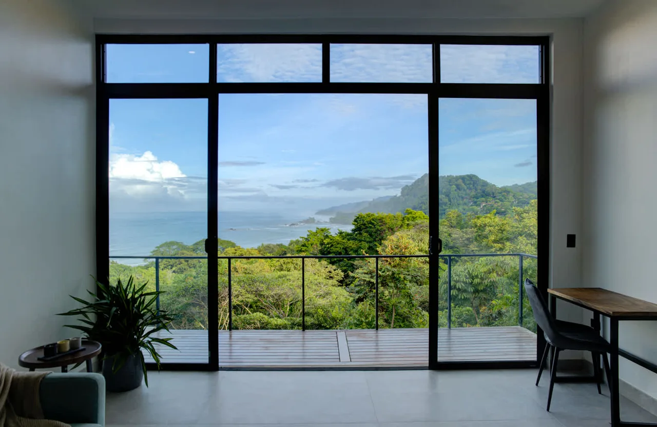 Oceanview Luxury Retreat Steps From Beach photo 5