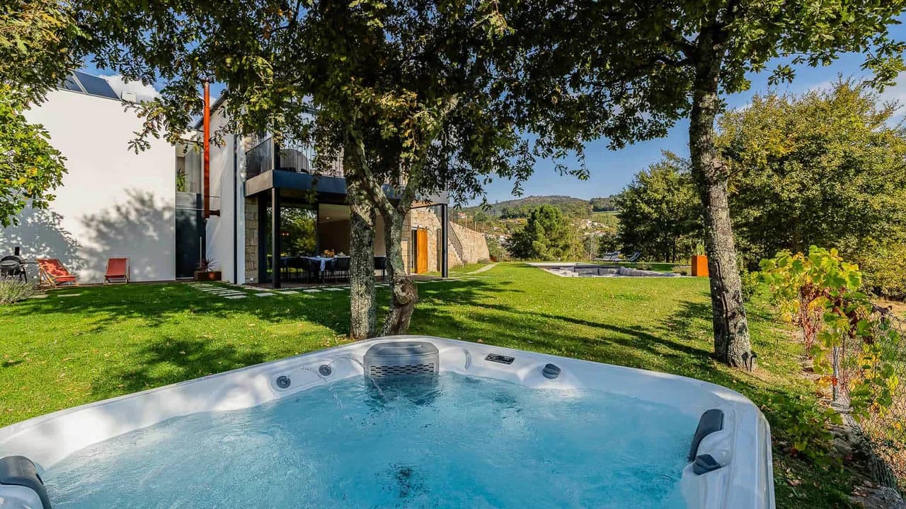 Luxury Villa With Saltwater Heated Pool photo 4