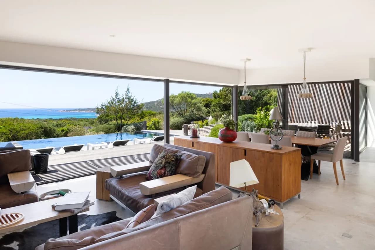 Coastal Haven of Cedar & Sea photo 2