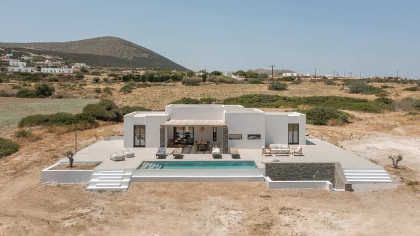 Tranquil Modern Villa With Private Pool