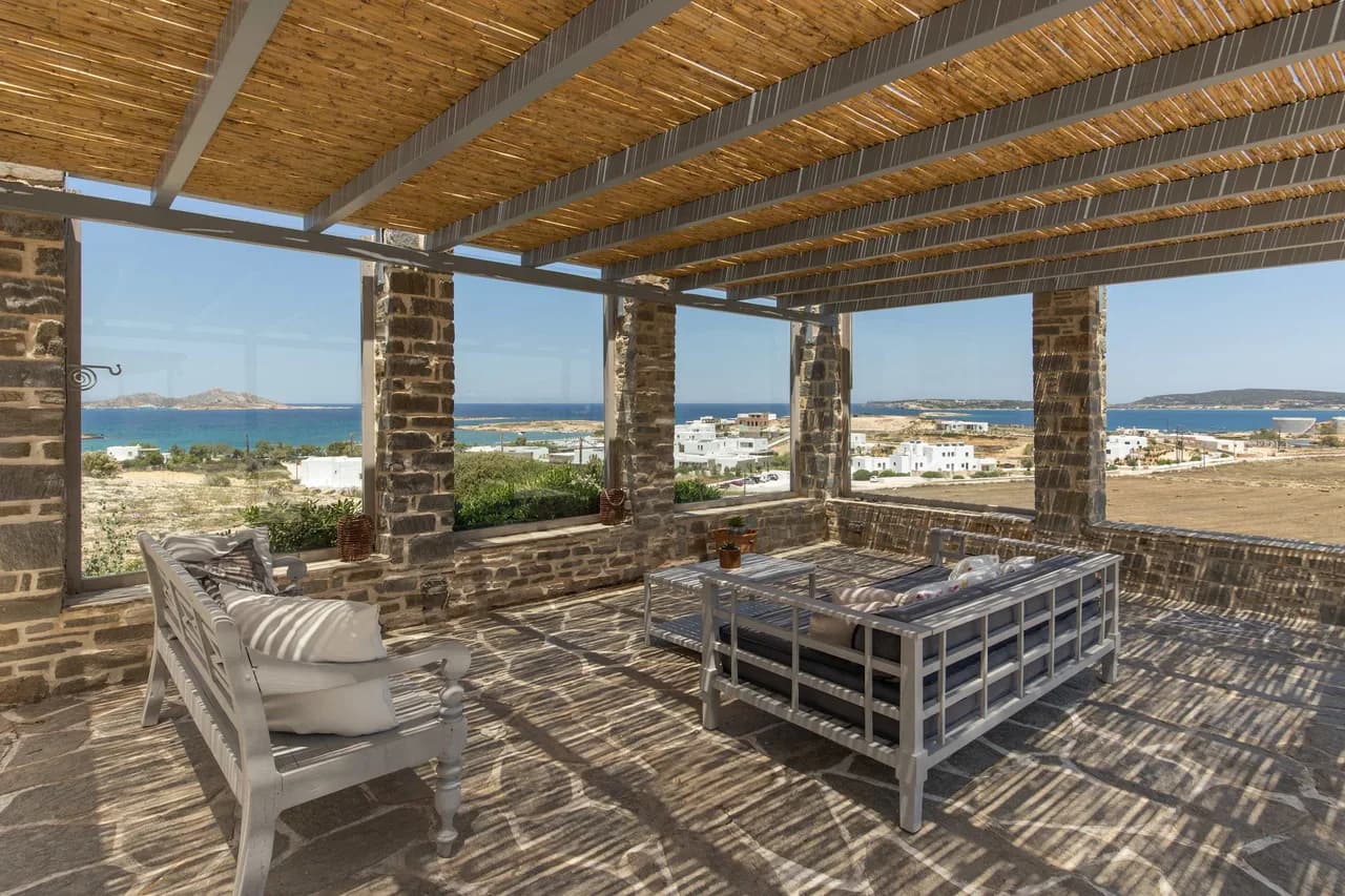 Relaxing Paros Villa With Alfresco Dining photo 4