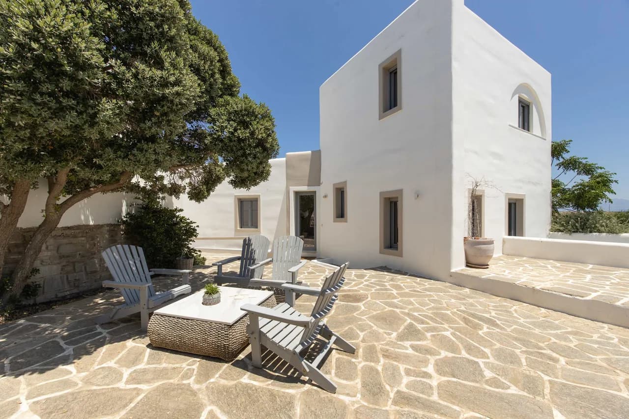 Relaxing Paros Villa With Alfresco Dining photo 5