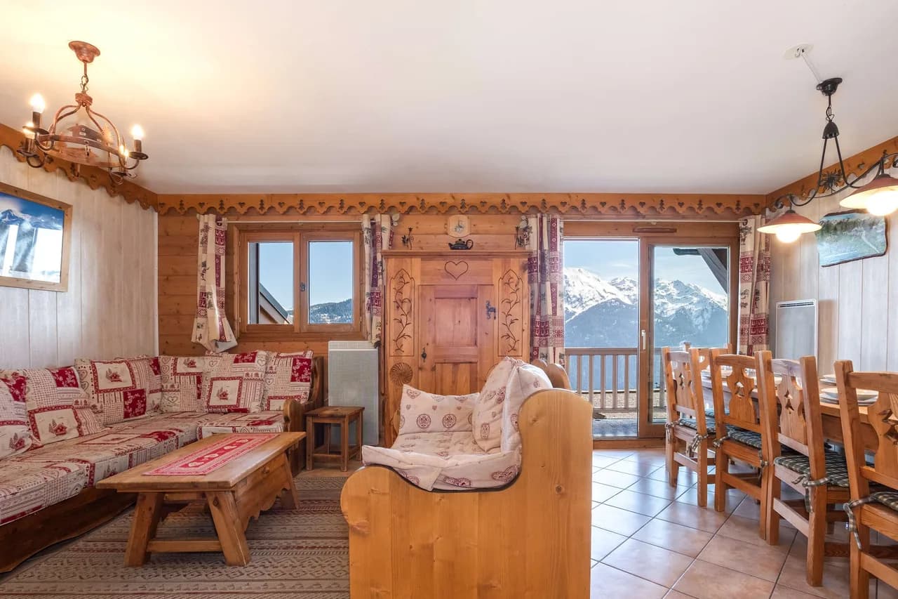 Elegant Mountain Apartment With Pool Access photo 2