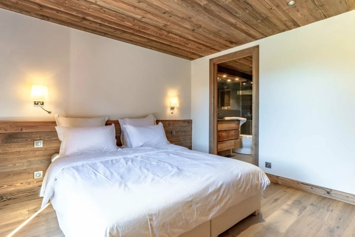 Light-Filled Chalet Offering True Mountain Comfort photo 3