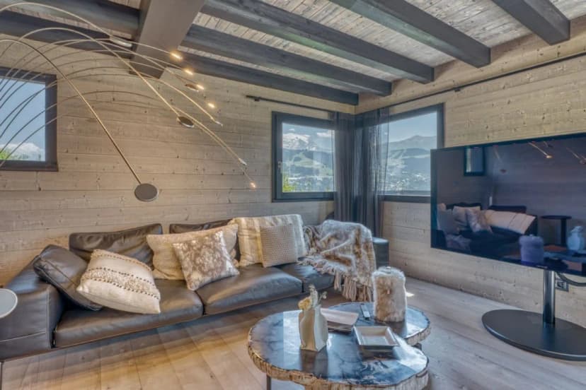 Architectural Alpine Chalet With Magnificent