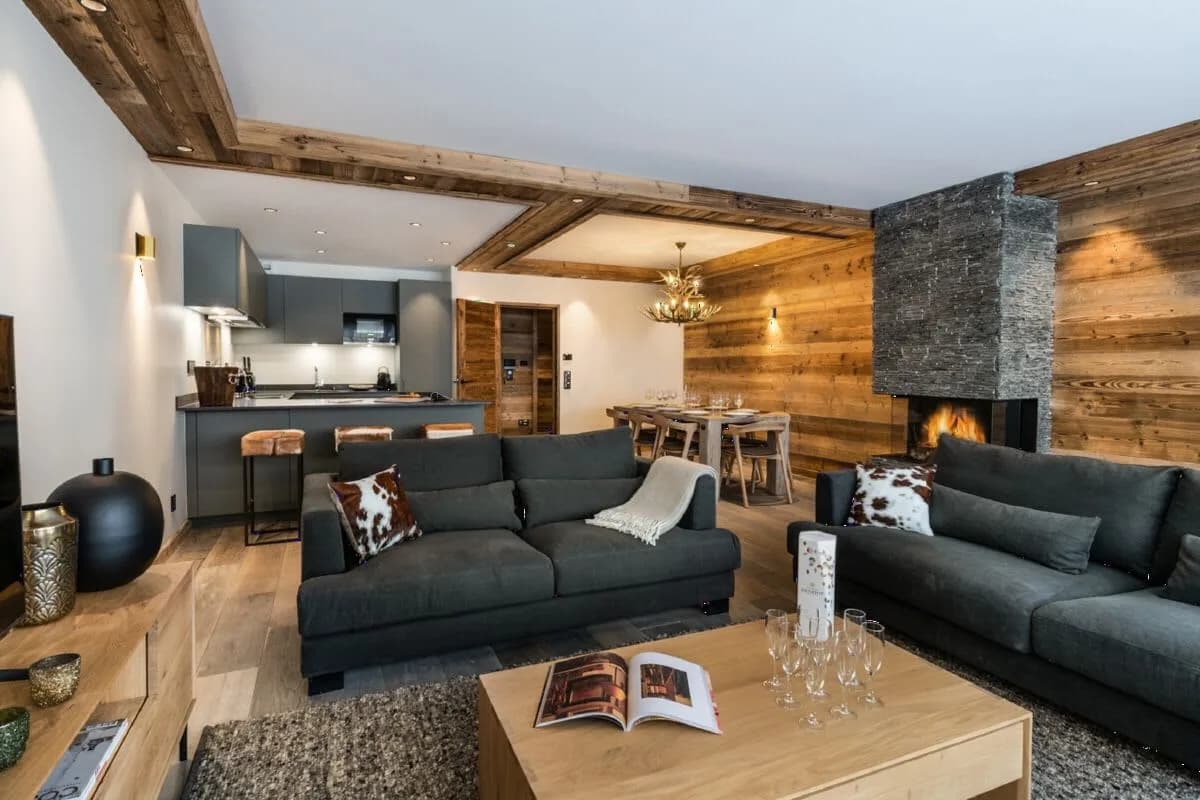 Bright Alpine Apartment With Mountain Views photo 3