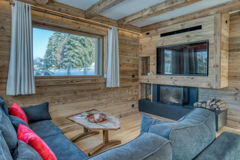 Warm Alpine Chalet With Fireplace