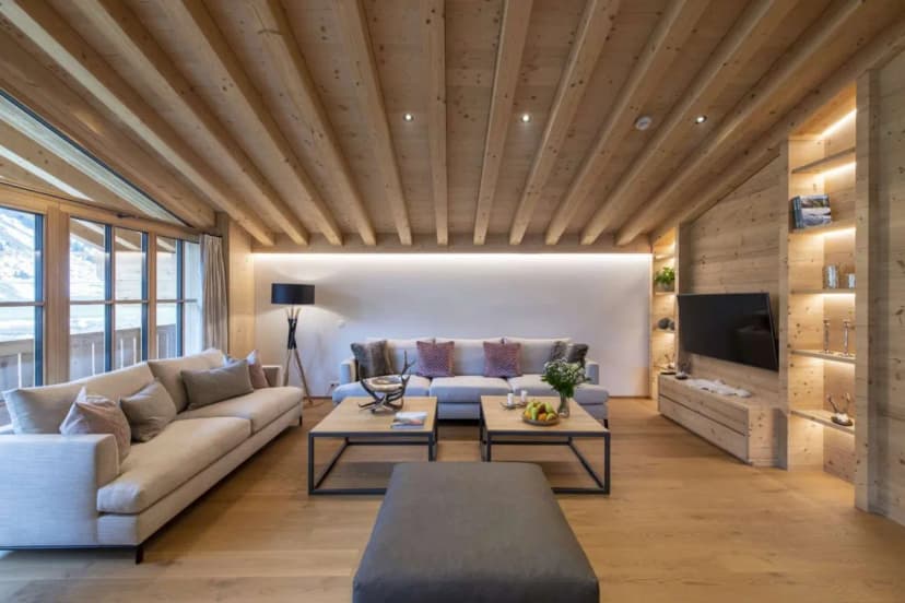 Elegant Ski Penthouse With Shared Spa