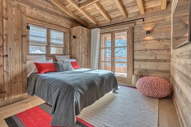 Alpine Spa Chalet Near Ski Lifts photo 3