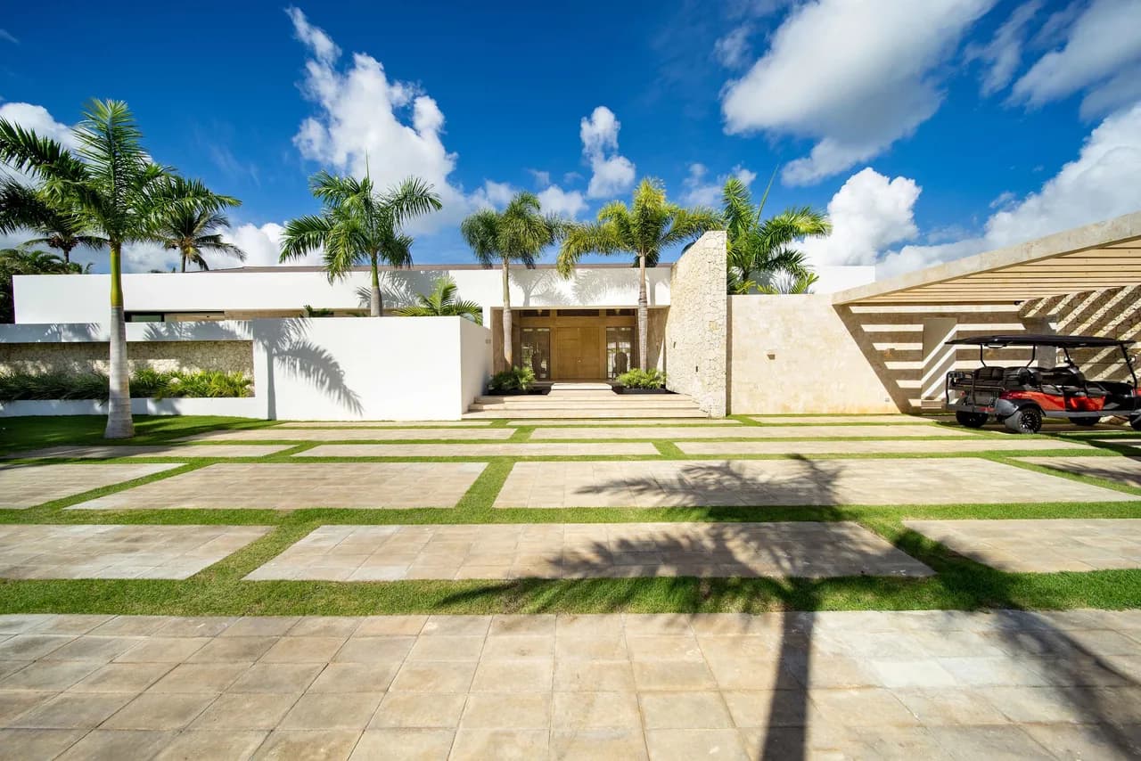 Private Beachfront Estate in La Romana photo 5