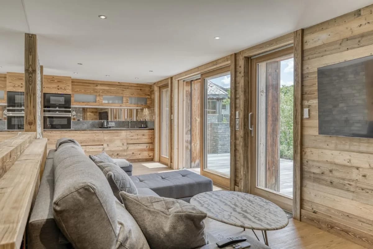 Alpine Chalet Surrounded By Scenic Views photo 5