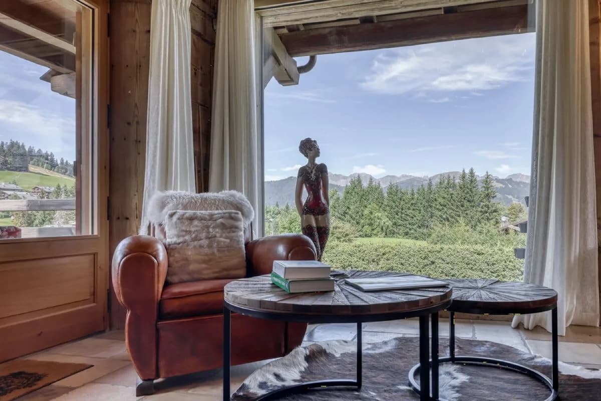 Alpine Retreat With Pool And Cinema photo 5
