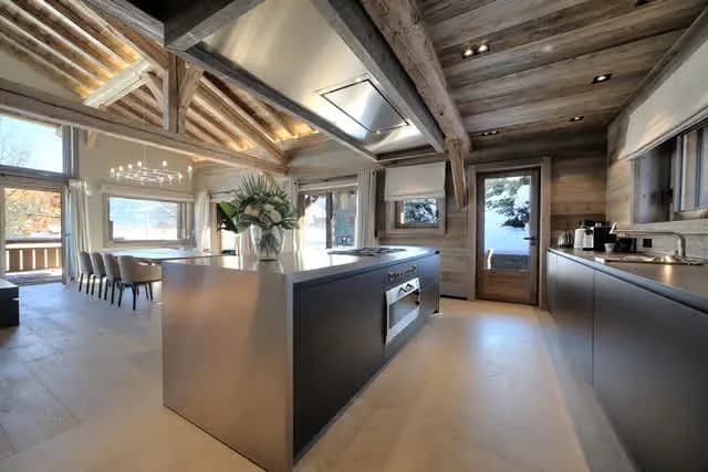Sophisticated Chalet With Mont Blanc Outlook photo 5