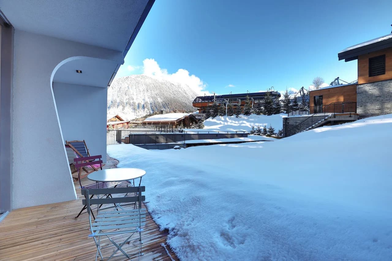 Scenic Alpine Apartment With Ski Access photo 5