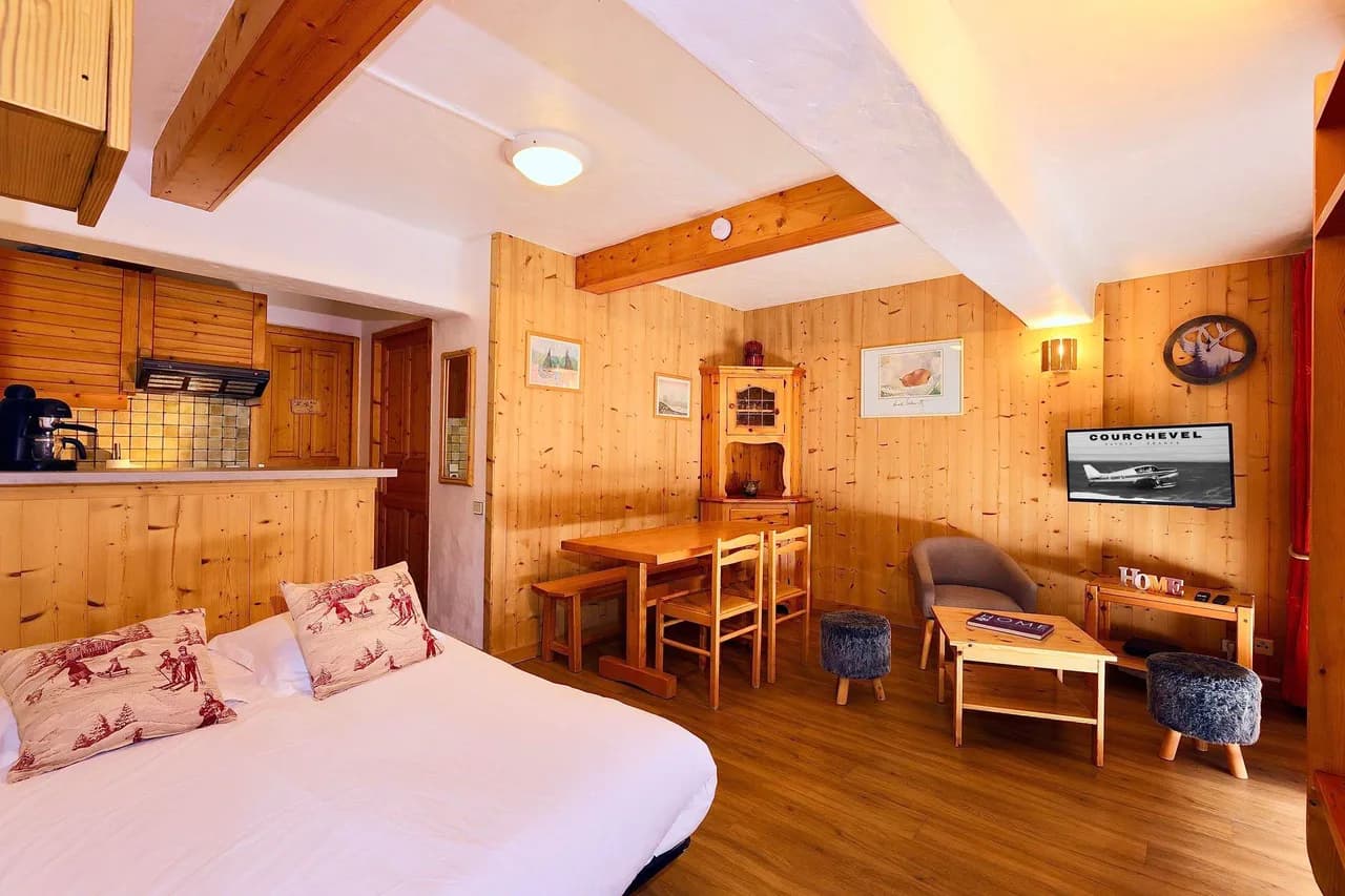 Ski Getaway Apartment in Courchevel 1850 photo 2