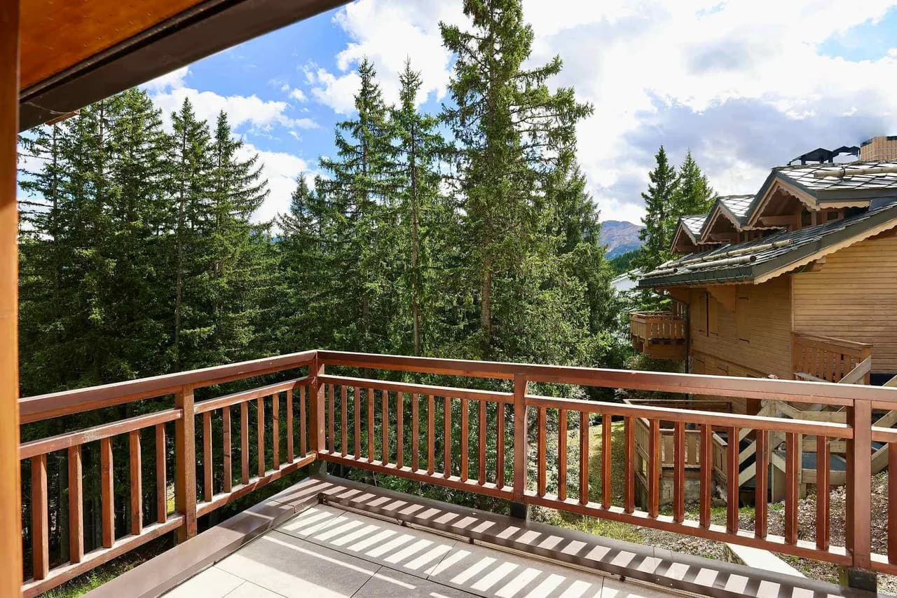 Ski Getaway Apartment in Courchevel 1850 photo 3