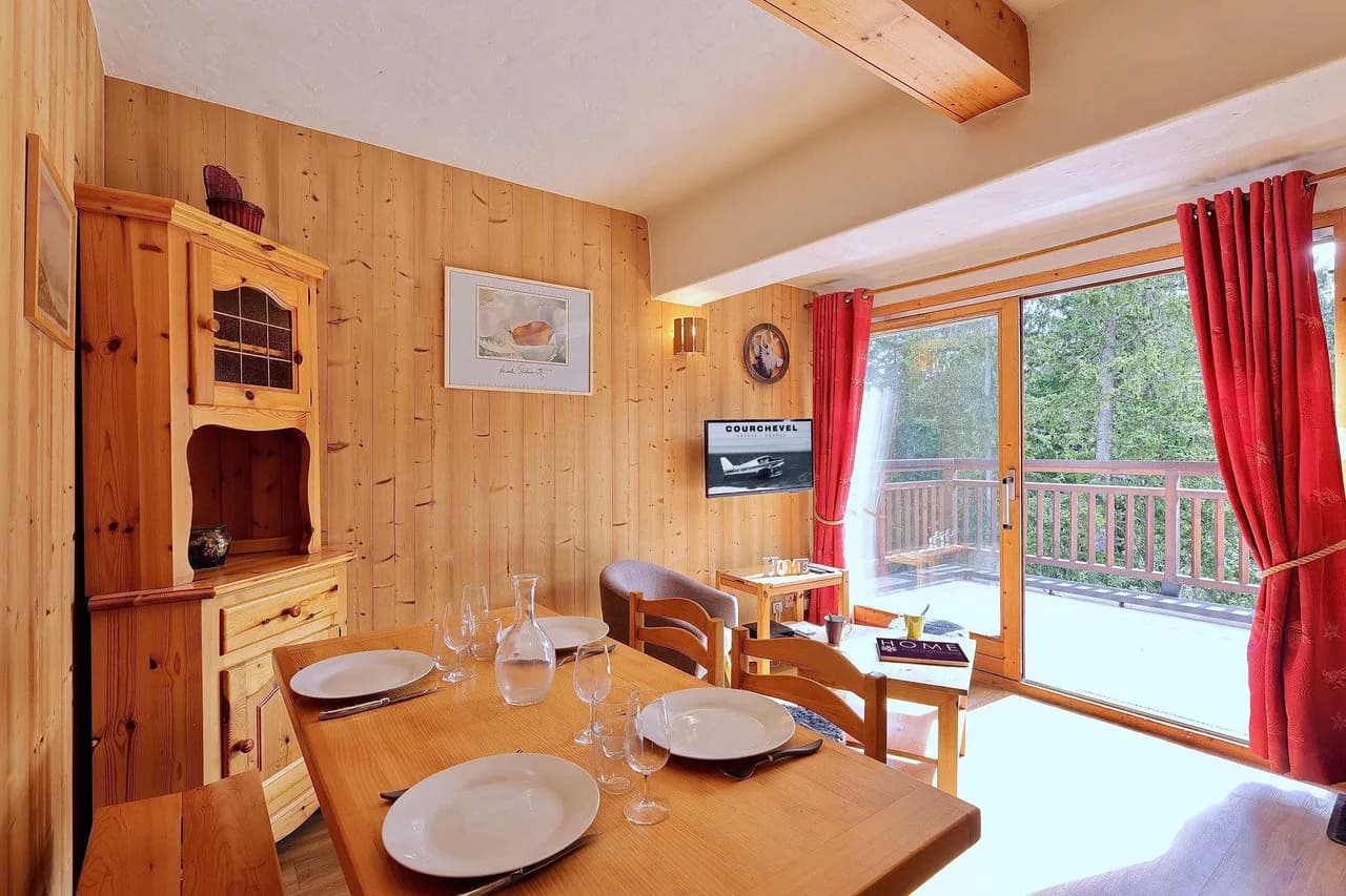 Ski Getaway Apartment in Courchevel 1850 photo 4
