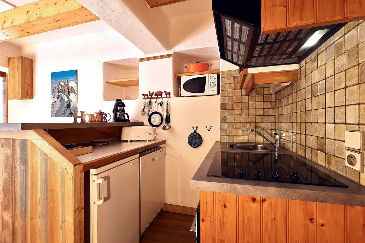 Ski Getaway Apartment in Courchevel 1850 photo 5
