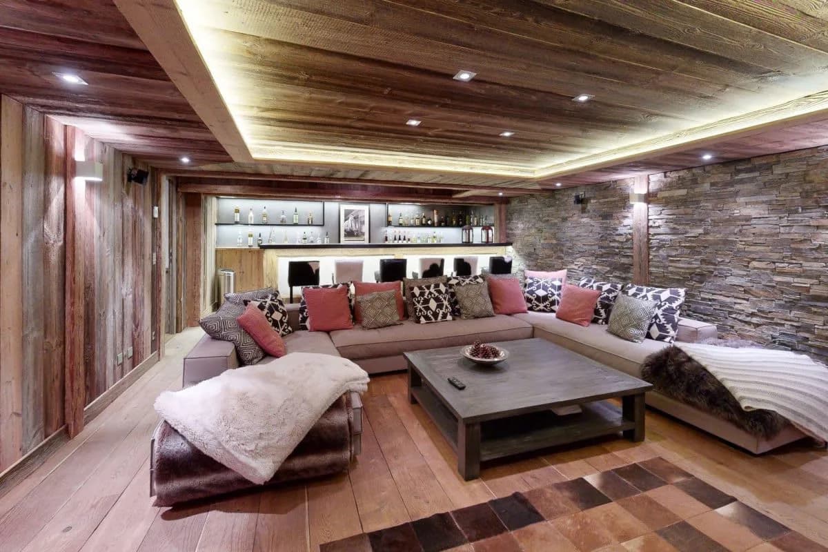 Traditional Wood Chalet In Megève photo 4
