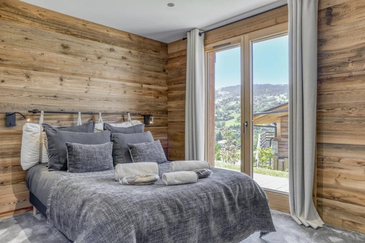 Contemporary Chalet With Wellness Spaces photo 3