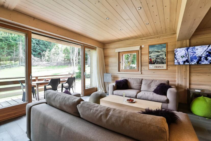 Elegant Chalet Steps From Everything