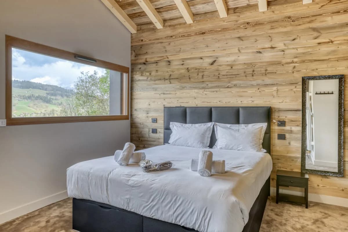 Bright Chalet With Outdoor Pool photo 3