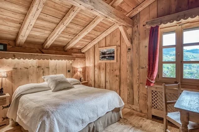 Alpine Chalet With Shared Gym photo 3