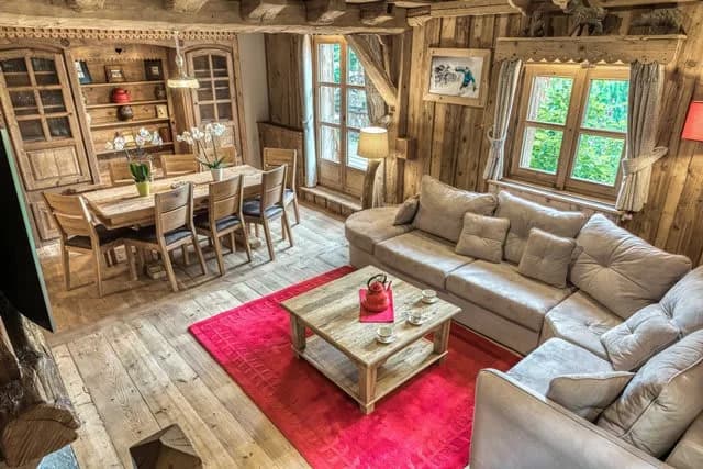 Alpine Chalet With Shared Gym photo 4