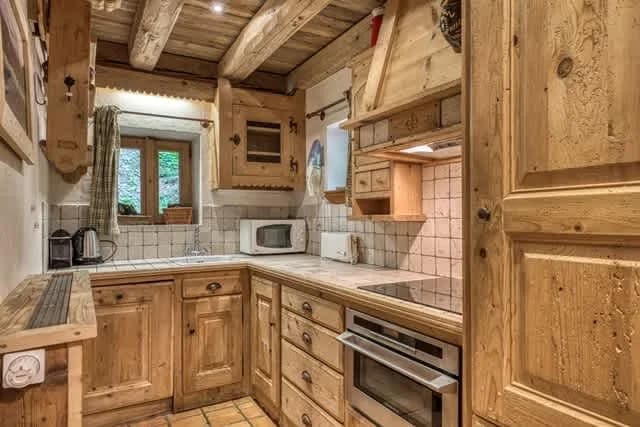 Alpine Chalet With Shared Gym photo 5