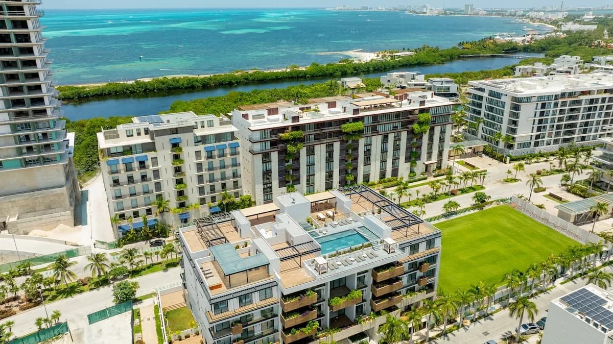 Exclusive Penthouse - 4BR - Private Rooftop photo 2