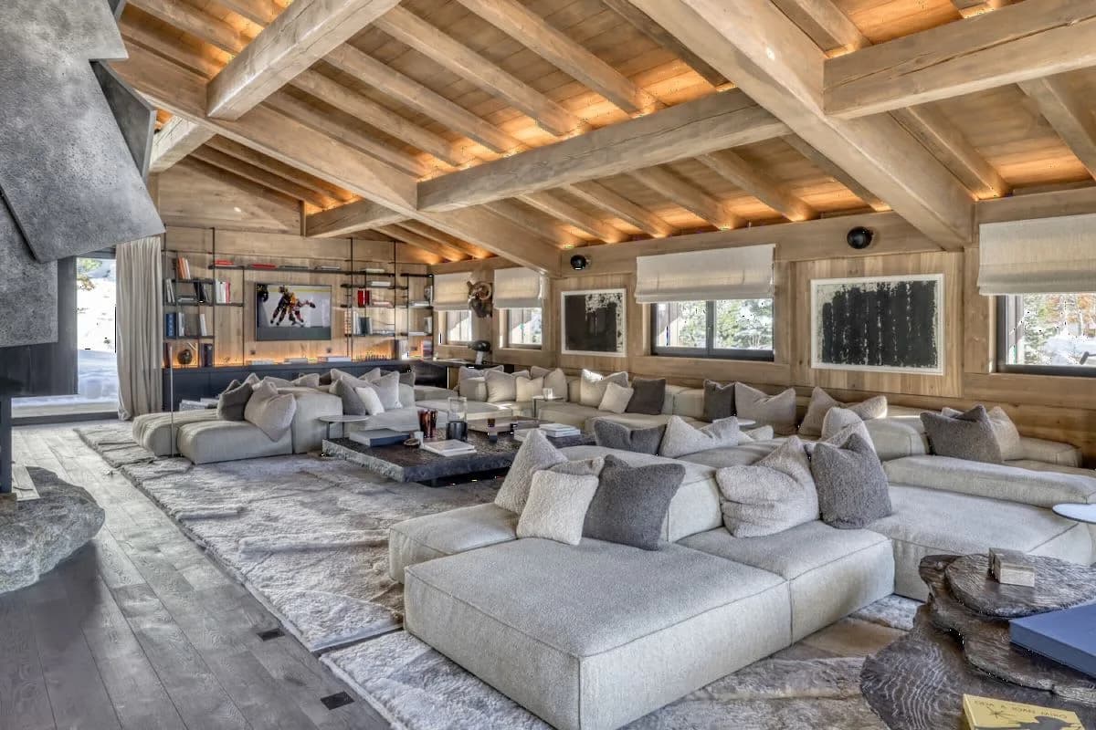 Tranquil Alpine Chalet With Pool photo 2