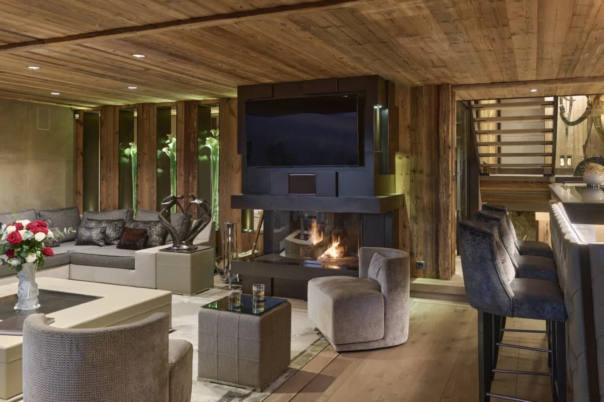 Private Alpine Chalet With Valley Views photo 2
