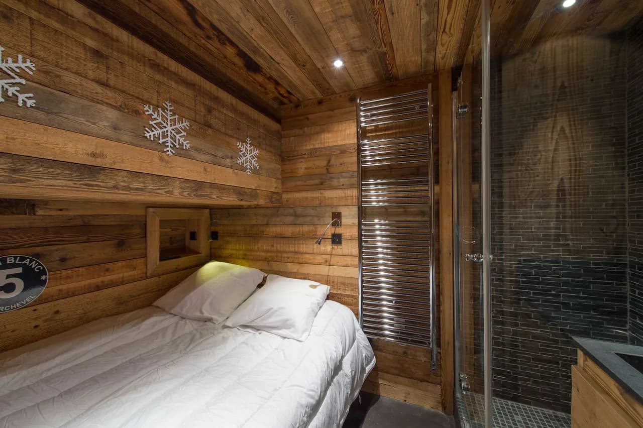 Central Alpine Retreat With Mountain Views photo 4