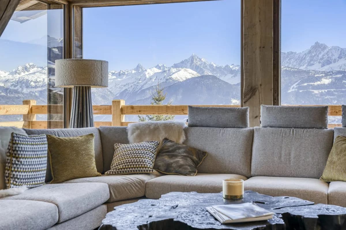 Panoramic Mountain Chalet with Private Spa photo 2